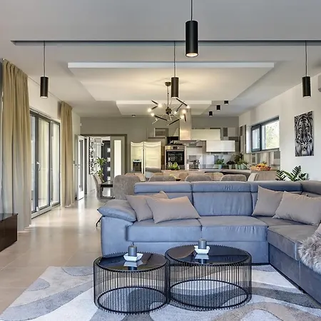 Ula Villa